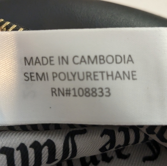 Juicy Couture Black Pouch - Picture 4 of 5